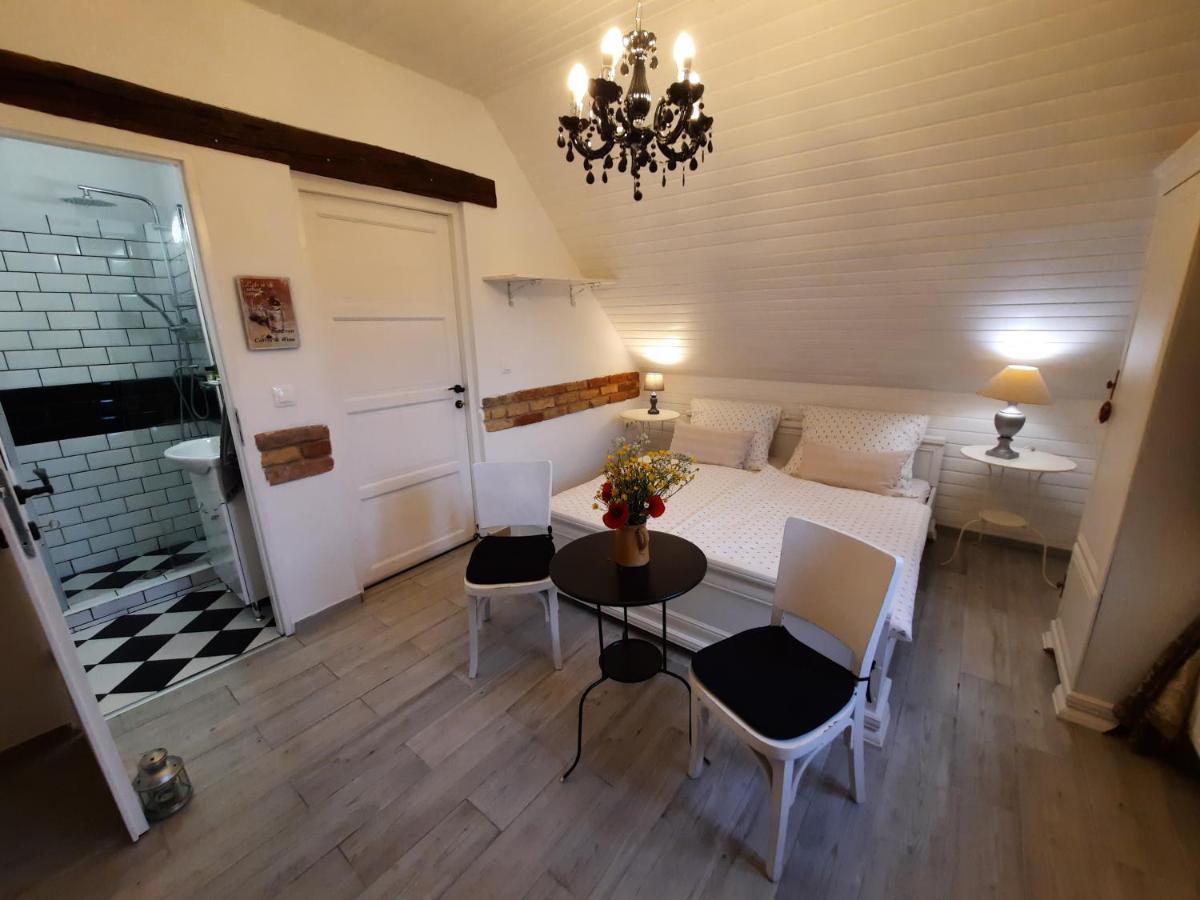 Piac Vendégház Kaptalantoti Esterno foto
