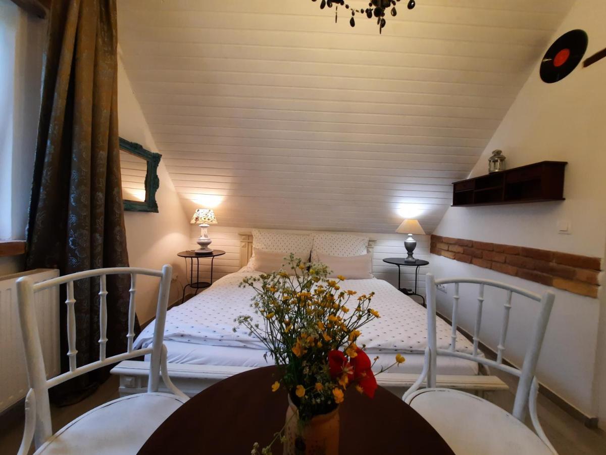 Piac Vendégház Kaptalantoti Esterno foto